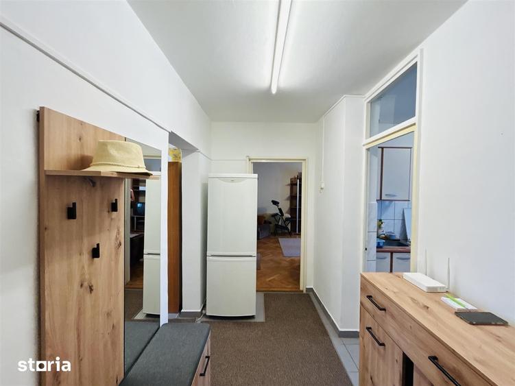 Apartament cu 3 camere decomandat în Terezian