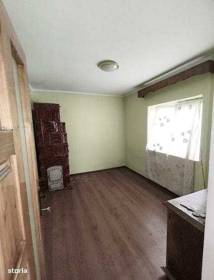 Casă cu 4 camere cu Teren 350 Mp în Central
