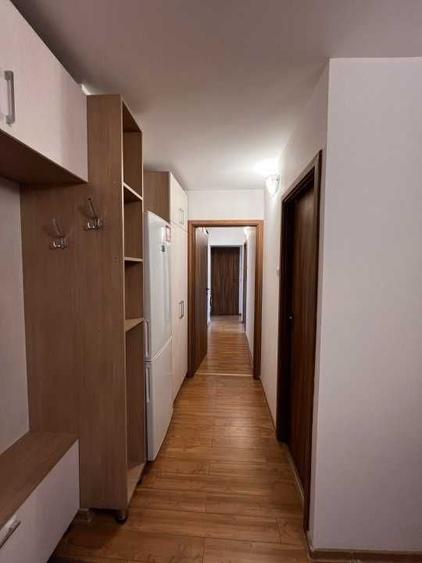 Apartament cu 3 camere decomandat în Gorjului
