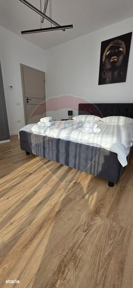 Casă cu 4 camere cu Teren 250 Mp în Central