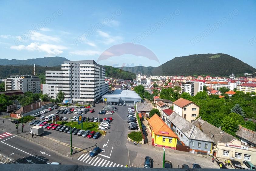 Apartament cu 4 camere de inchiriat |2 BAI | RACADAU| COMISION 0% - 12