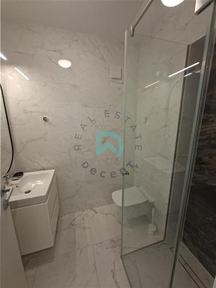 Apartament cu 3 camere decomandat în Drumul Poienii