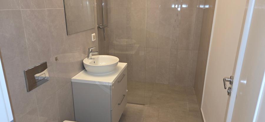 Sisesti inchiriere 3 camere - 12