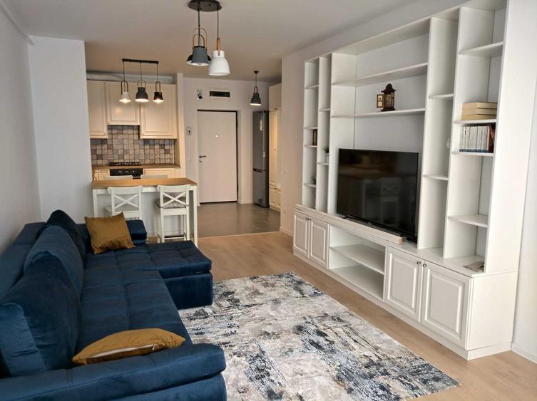 Apartament cu 2 camere decomandat în Central
