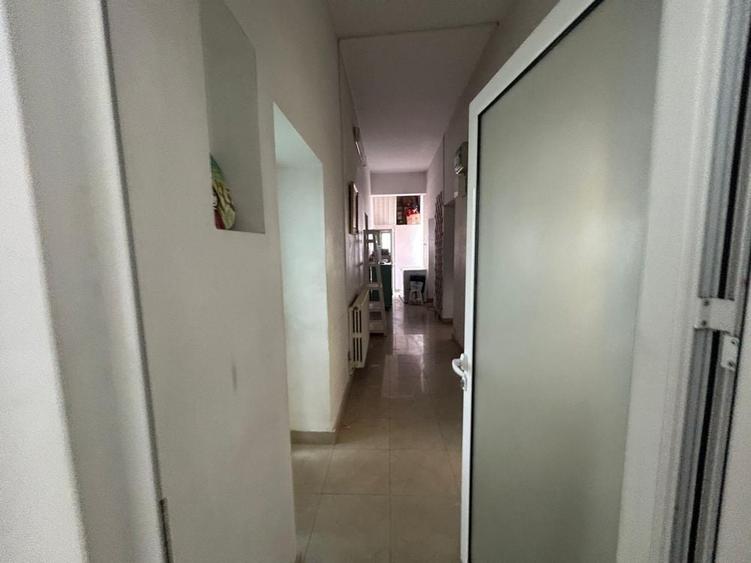 Spațiu comercial, de 160 mp, în Central