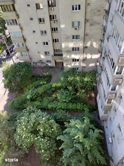 Apartament cu 3 camere decomandat în Gara de Nord