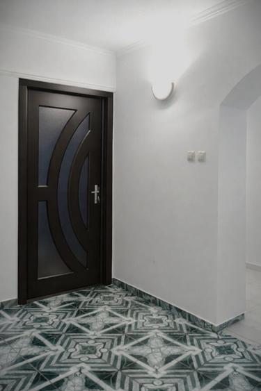 Apartament cu 3 camere decomandat, mobilat în Cug