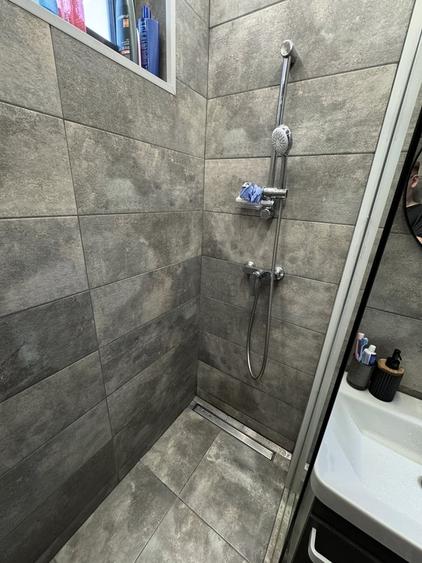 Apartament cu 2 camere semidecomandat în 1 Mai