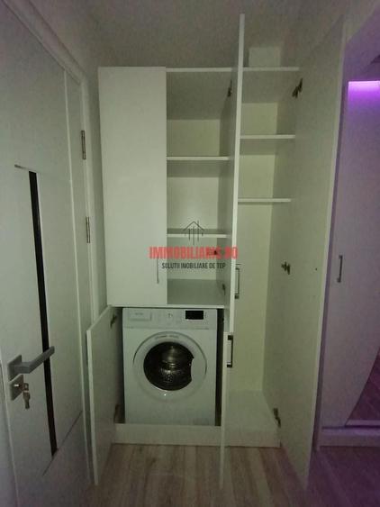 Apartament cu 3 camere semidecomandat, mobilat în Basarabia