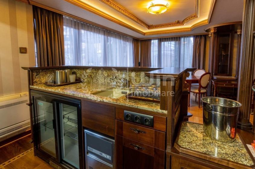 Casă individuală cu 10 camere cu Piscina în Andrei Mureșanu