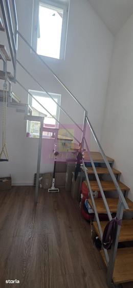 Casă cu 4 camere cu Teren 497 Mp în Central