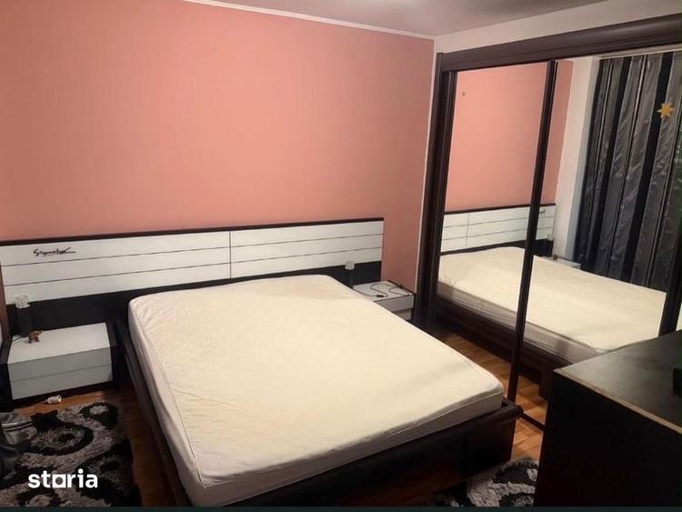 Apartament cu 3 camere decomandat în Babadag