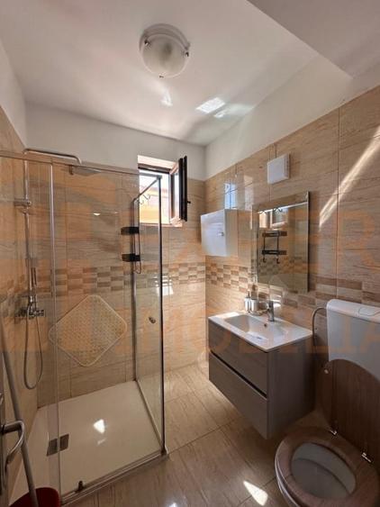 Apartament cu 2 camere decomandat, mobilat în Faleza Nord