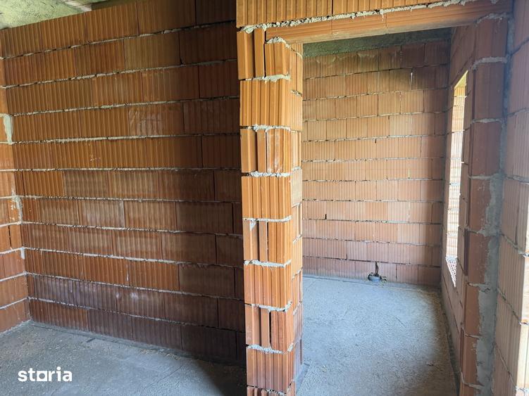 Casă cu 3 camere cu Teren 700 Mp în Lazuri