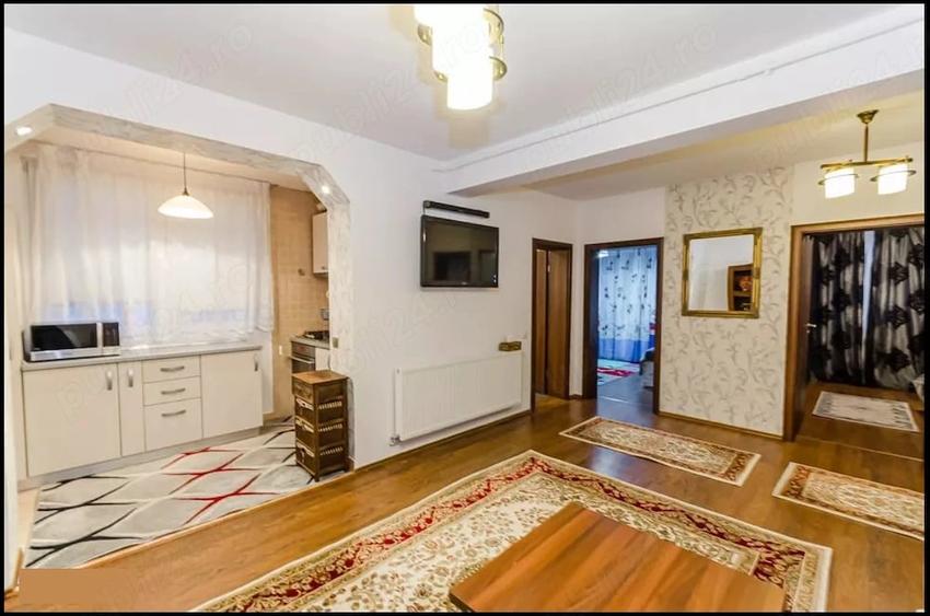 Apartament cu 3 camere decomandat în Turnișor