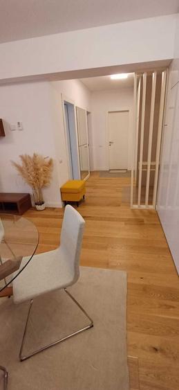 Apartament cu 2 camere decomandat în Herăstrău