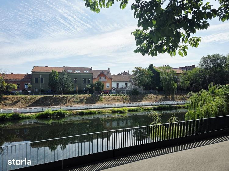 Apartament cu 3 camere în Central — fotografia 1