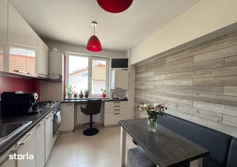 Apartament cu 3 camere în Andrei Mureșanu
