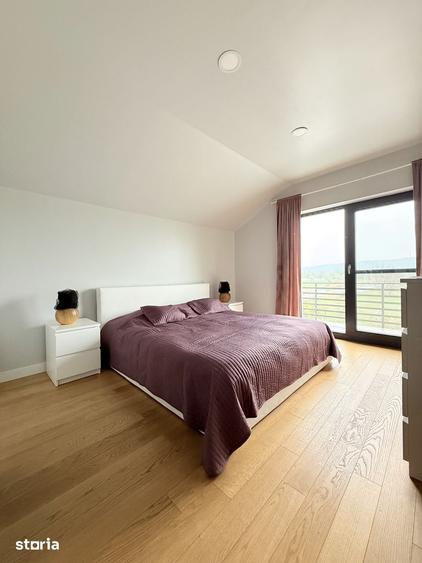Casă cu 5 camere cu Teren 250 Mp în Tokai