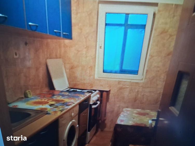 Garsonieră decomandată în Colentina