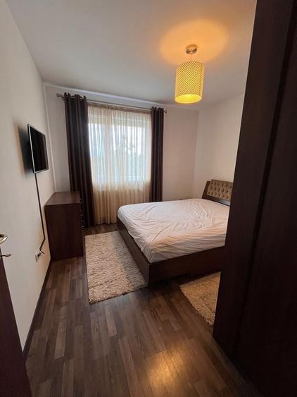 Apartament cu 3 camere decomandat în Nufărul