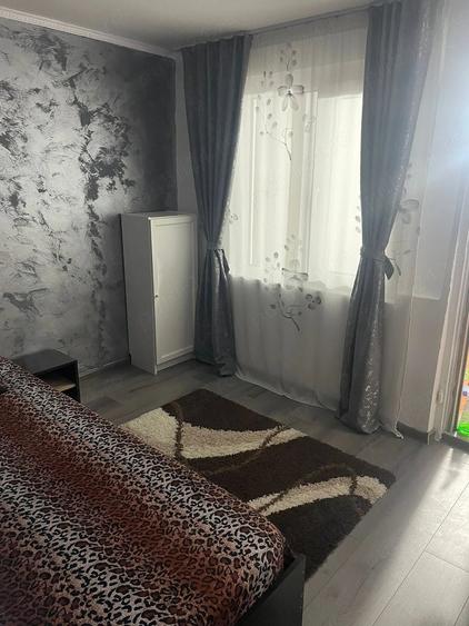 Casă cu Teren 2000 Mp în Fundeni
