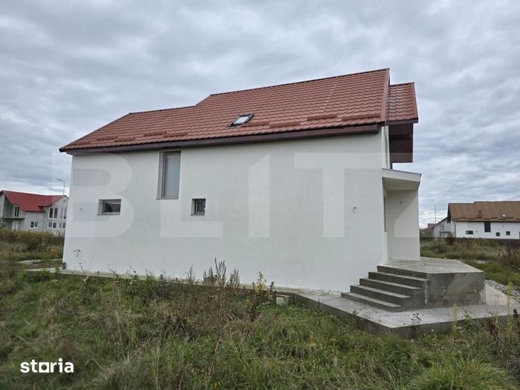 Casă cu 4 camere cu Teren 400 Mp în Central