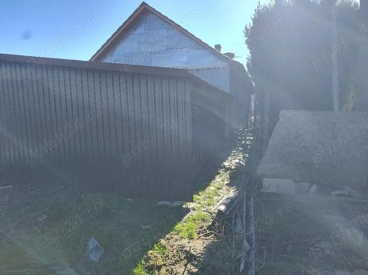 Casă cu 3 camere cu Teren 1300 Mp în Sălacea