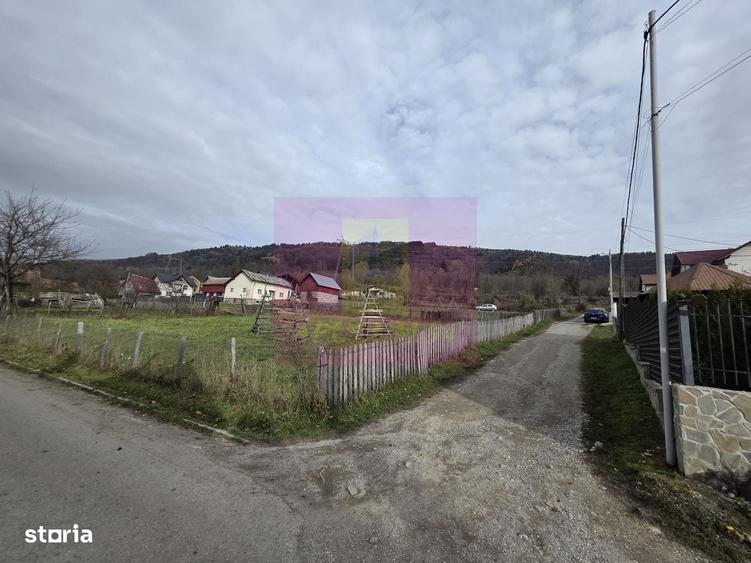 Casă cu 4 camere în Valea Doftanei