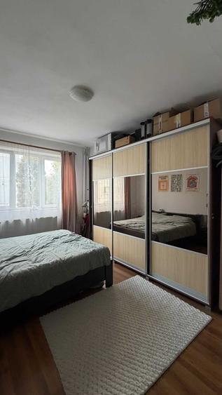 Apartament cu 2 camere decomandat în Exterior Vest