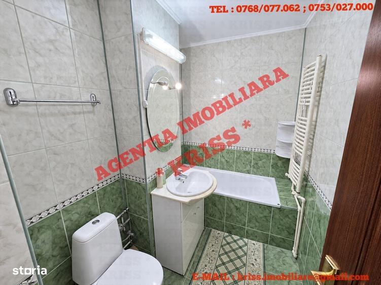 Apartament cu 3 camere decomandat în Prundu