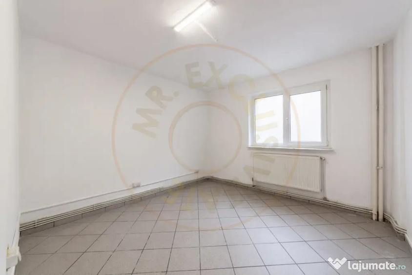 Spațiu comercial, de 50 mp, în Nord
