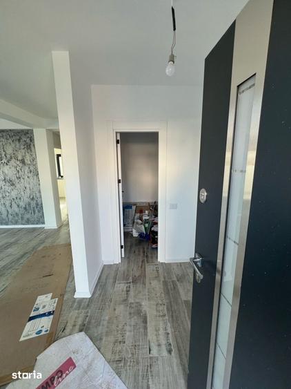 Casă cu 4 camere cu Teren 375 Mp în Clinceni