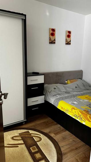 Apartament cu 2 camere semidecomandat în Micro 6