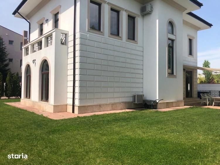 Casă cu 4 camere în Central
