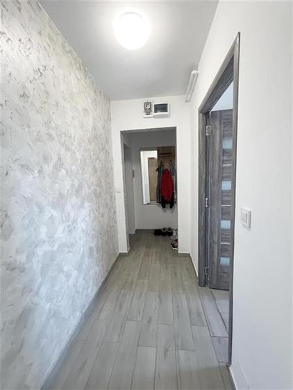Apartament cu 2 camere semidecomandat, mobilat în Griviței