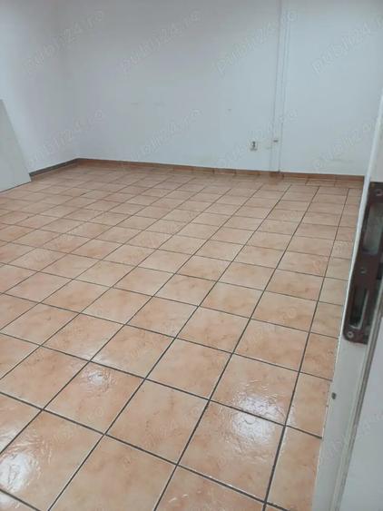 Spațiu comercial, de 4,250 mp, în IAR