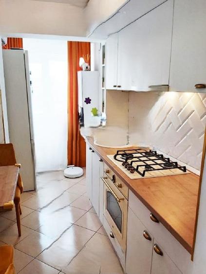 Apartament cu 2 camere decomandat în Centru Civic