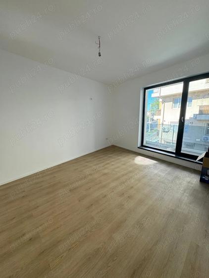Apartament cu 2 camere decomandat în Eroii Revoluției