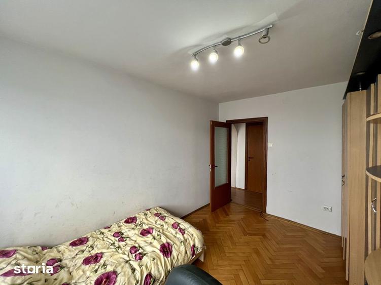 Apartament cu 3 camere semidecomandat, mobilat în Șagului