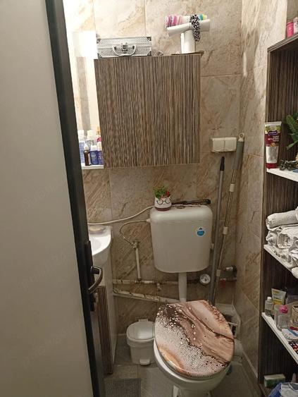 Apartament cu 3 camere decomandat în Găvana