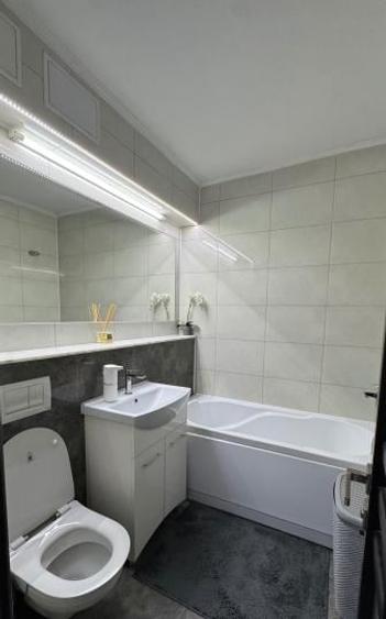 Apartament cu 2 camere semidecomandat în Dacia