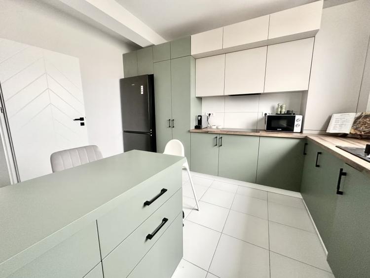 Duplex cu 4 camere cu Teren 250 Mp în Giroc