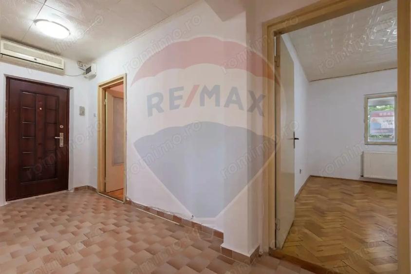Apartament cu 3 camere decomandat în Central