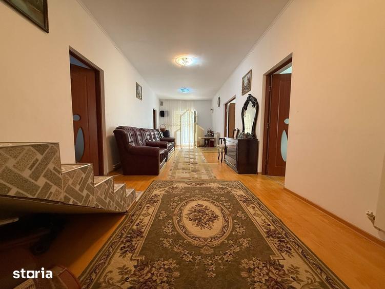 Casă cu 3 camere cu Teren 1100 Mp în Central