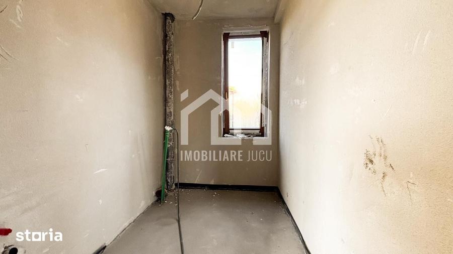Casă cu 4 camere cu Teren 800 Mp în Jucu