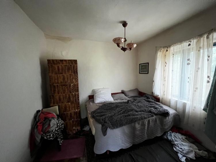 Casă cu 3 camere cu Teren 1700 Mp în Sălcioara