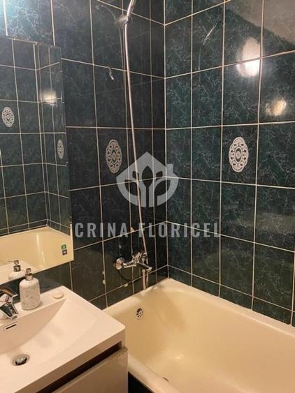 Apartament cu 2 camere decomandat, mobilat în Polonă