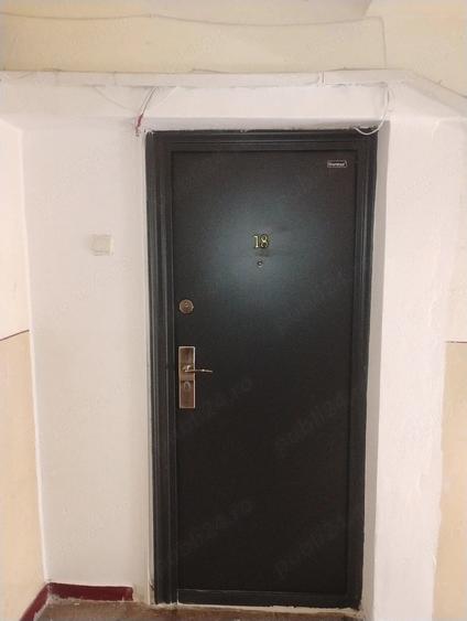 Apartament cu 3 camere decomandat în Barieră