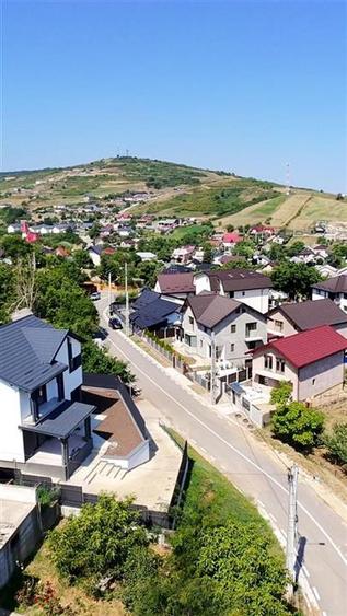 Casa de vanzare cu priveliste frumoasa - 1